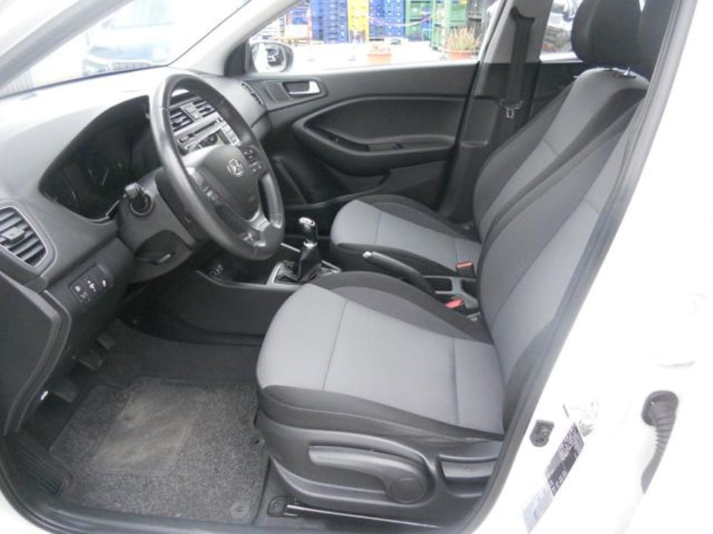 Hyundai i20 usata a Pisa (8)