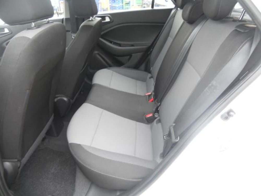 Hyundai i20 usata a Pisa (9)