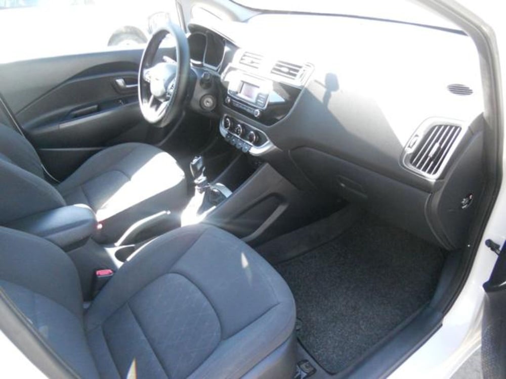 Kia Rio usata a Pisa (13)
