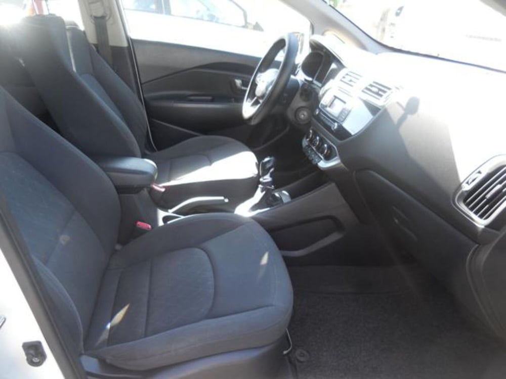 Kia Rio usata a Pisa (14)