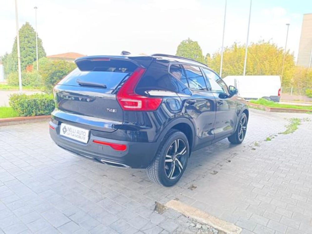 Volvo XC40 usata a Pisa (9)