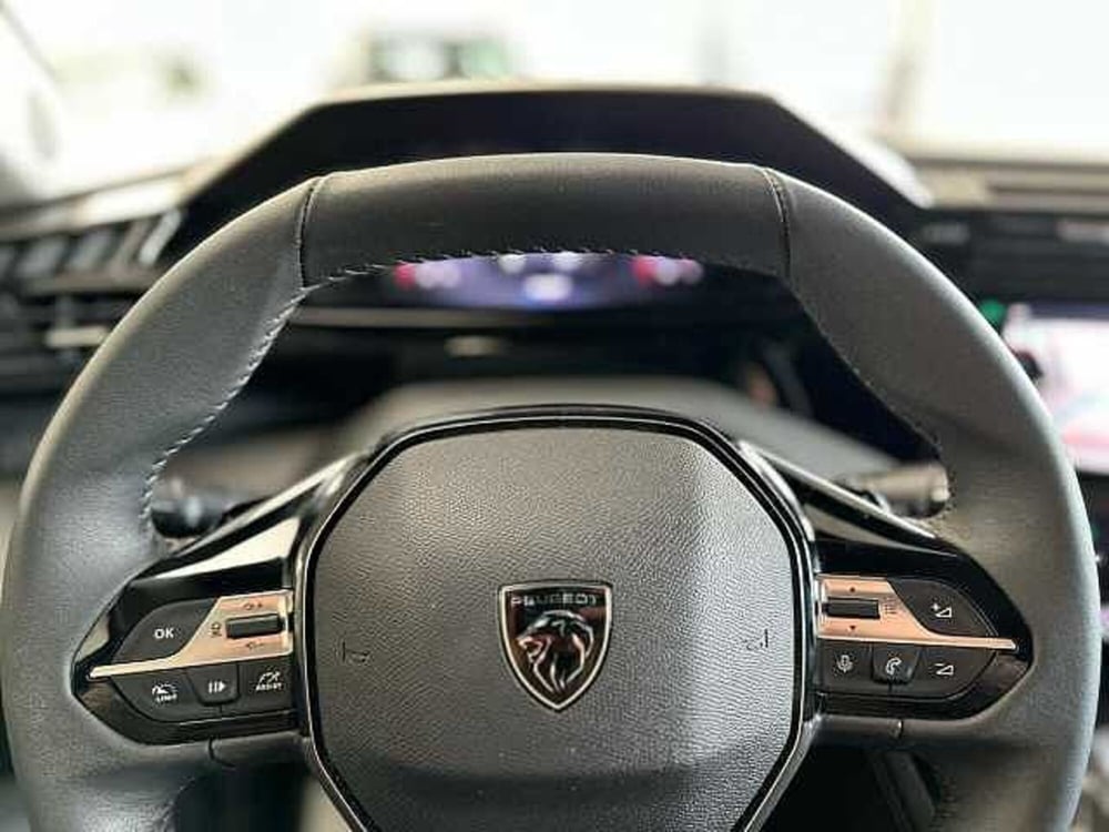 Peugeot 408 nuova a Venezia (10)