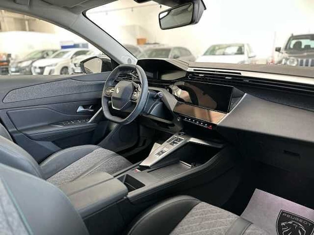 Peugeot 408 nuova a Venezia (18)