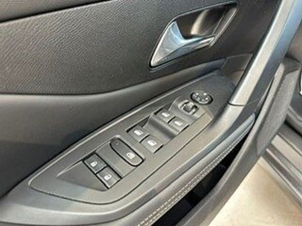 Peugeot 308 SW usata a Venezia (17)