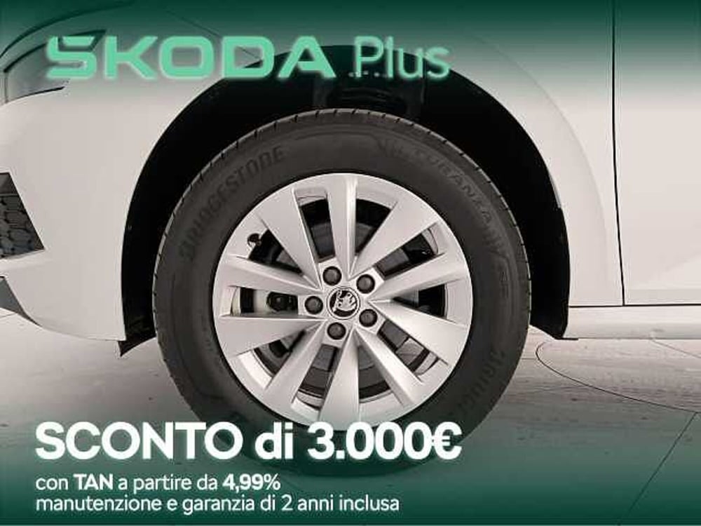 Skoda Kamiq nuova a Cosenza (9)