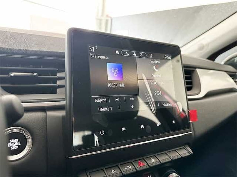 Renault Captur nuova a Cosenza (8)