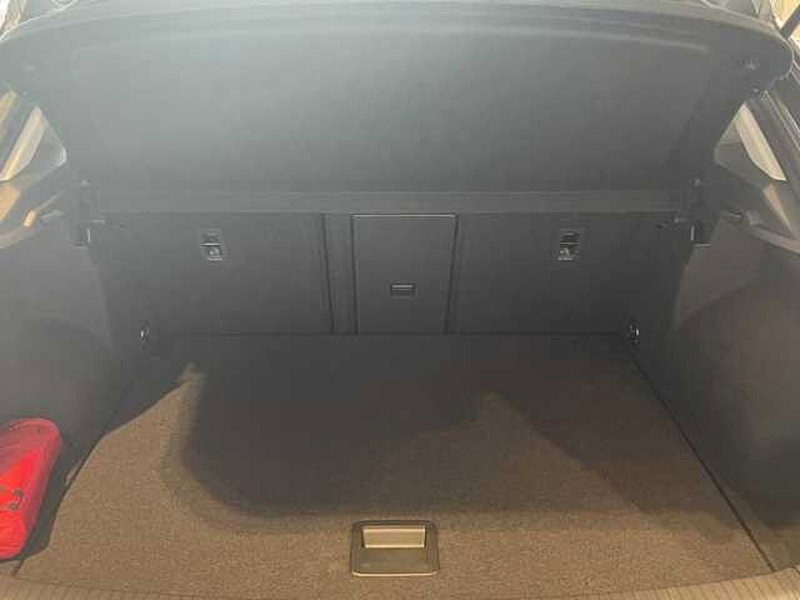 Volkswagen T-Roc nuova a Cosenza (7)