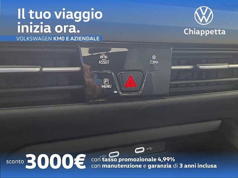 Volkswagen Golf nuova a Cosenza (12)