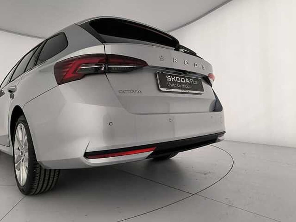 Skoda Octavia Station Wagon nuova a Cosenza (20)