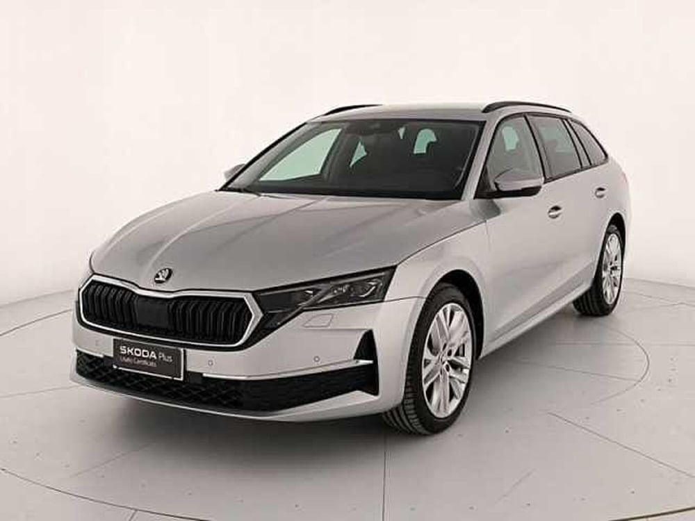 Skoda Octavia Station Wagon nuova a Cosenza (5)