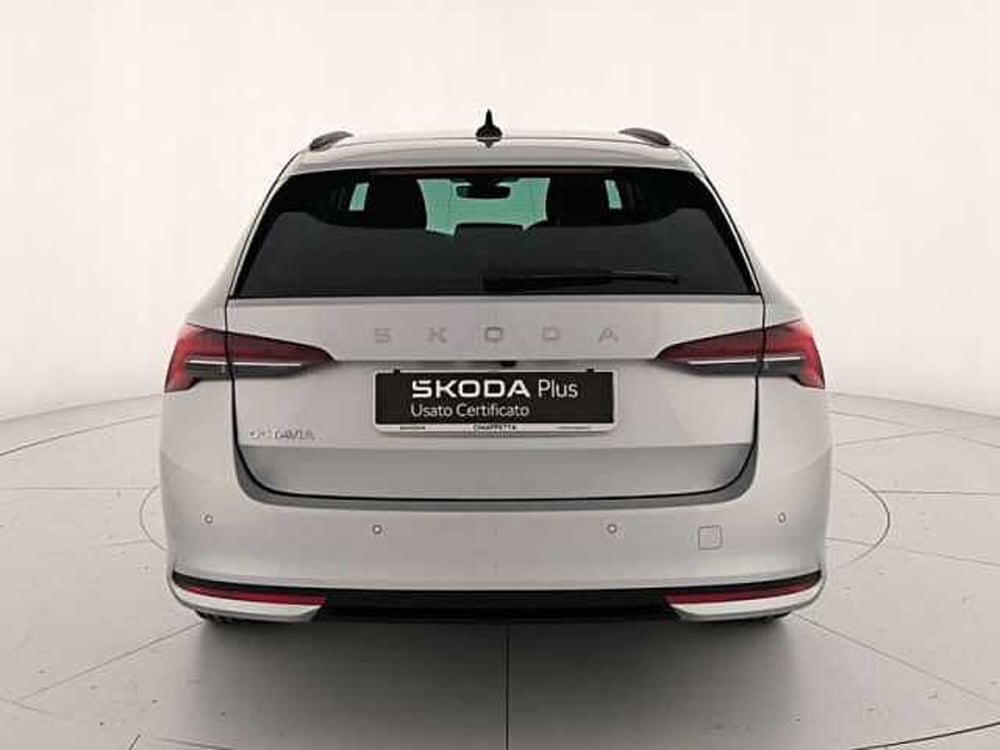 Skoda Octavia Station Wagon nuova a Cosenza (6)