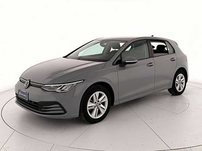 Volkswagen Golf 1.0 TSI EVO Life del 2021 usata a Rende