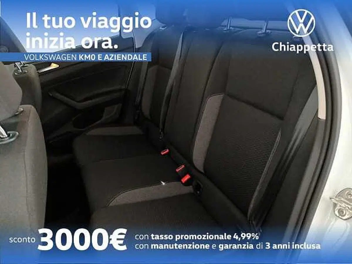 Volkswagen Polo nuova a Cosenza (17)