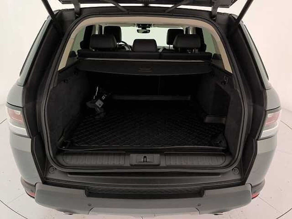 Land Rover Range Rover Sport nuova a Cosenza (12)