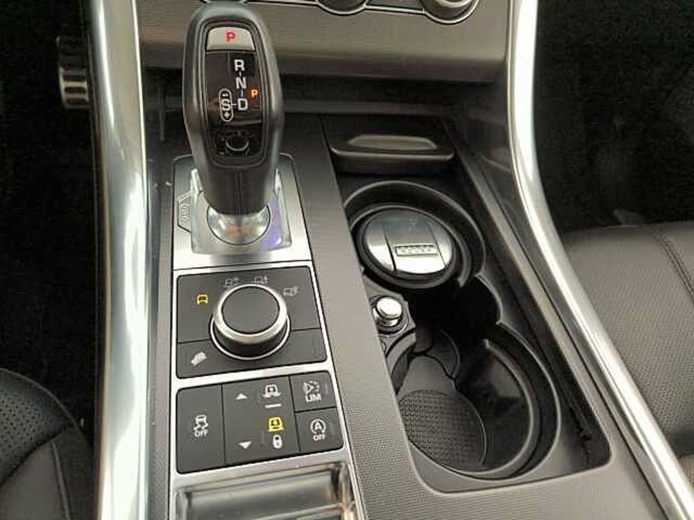 Land Rover Range Rover Sport nuova a Cosenza (14)