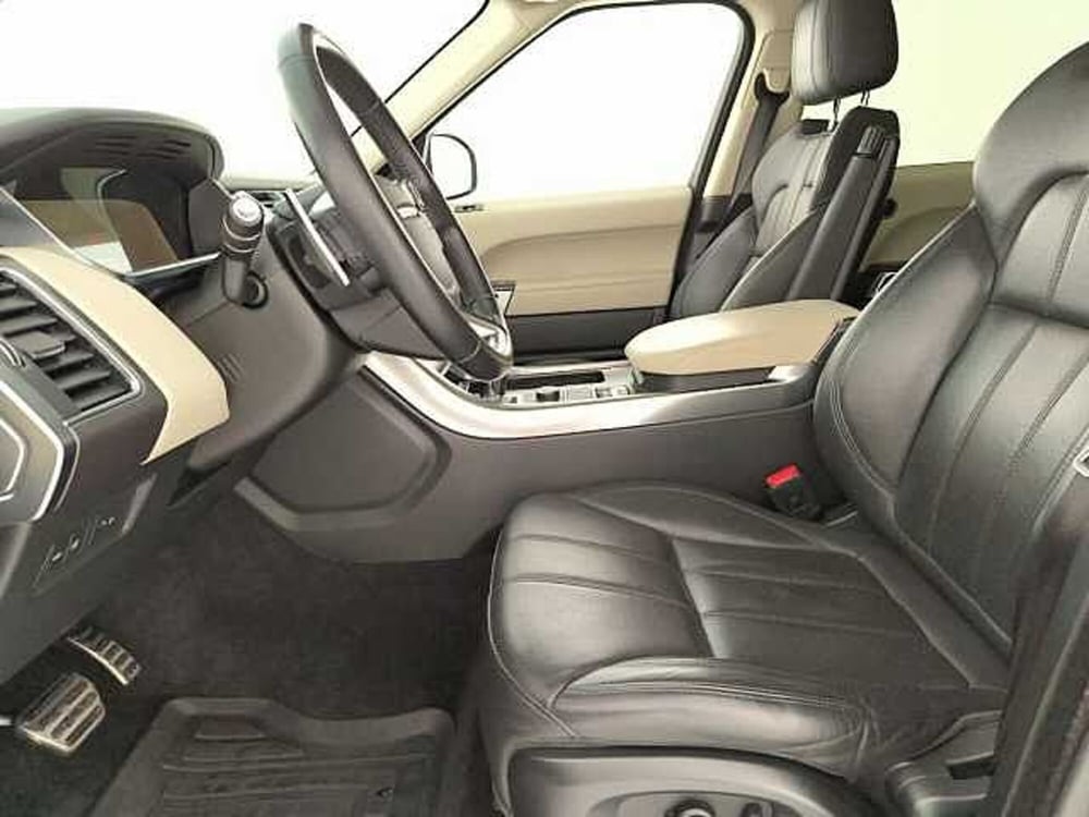 Land Rover Range Rover Sport nuova a Cosenza (15)