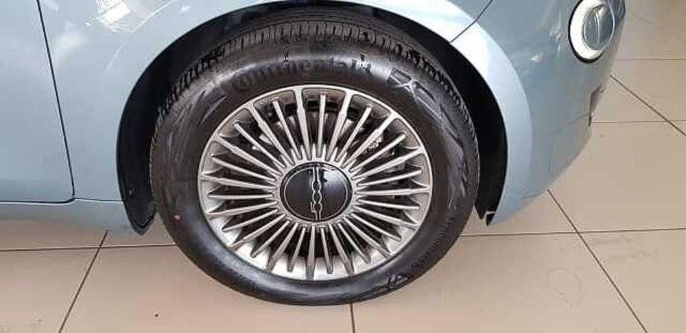 Fiat 500e usata a Pordenone (9)