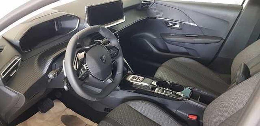 Peugeot 208 nuova a Pordenone (11)