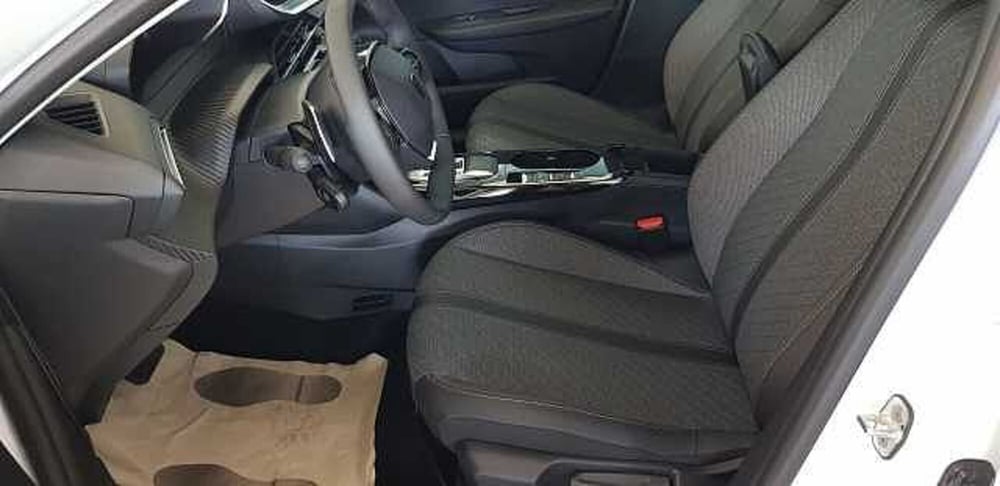 Peugeot 208 nuova a Pordenone (12)