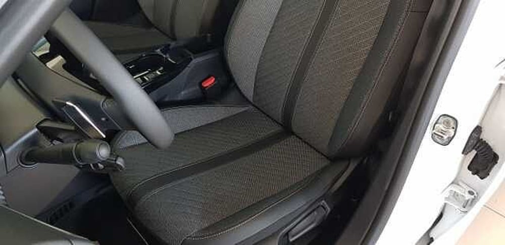 Peugeot 208 nuova a Pordenone (13)