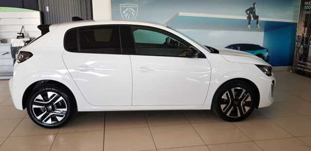 Peugeot 208 nuova a Pordenone (8)