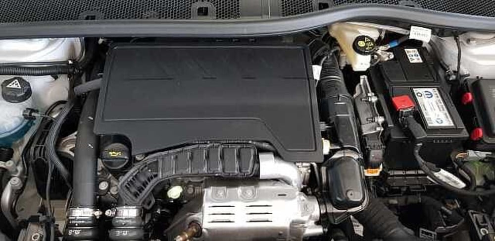 Peugeot 2008 nuova a Pordenone (10)