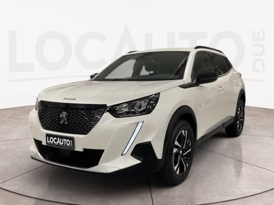 Peugeot 2008 1.2 puretech Active s&amp;s 100cv del 2023 usata a Torino