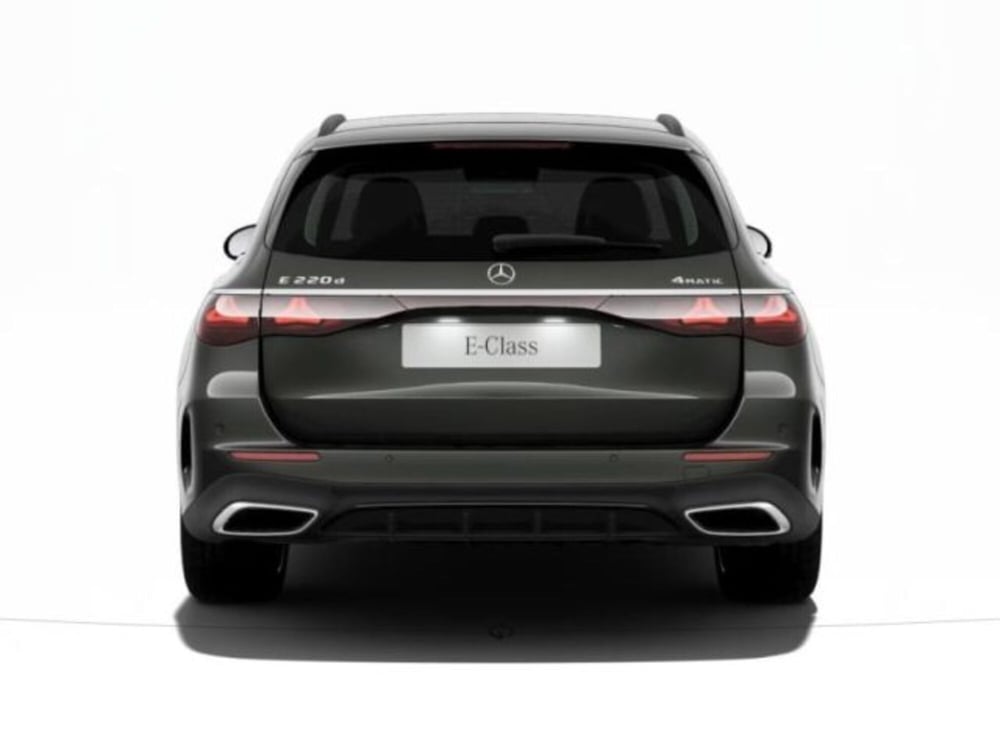 Mercedes-Benz Classe E Station Wagon nuova a Verona (4)