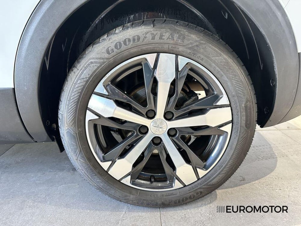 Peugeot 5008 usata a Bari (12)