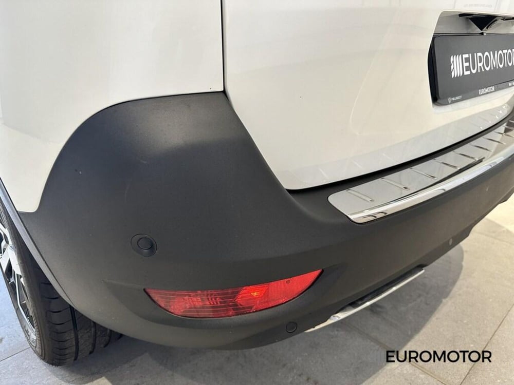 Peugeot 5008 usata a Bari (13)