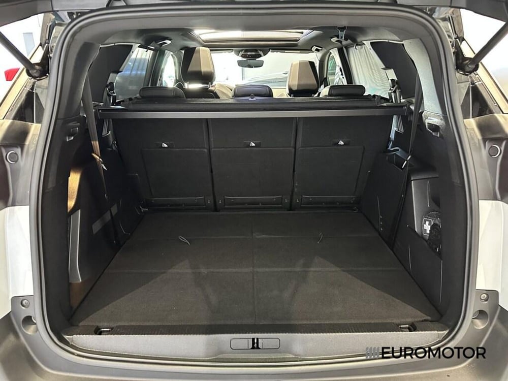 Peugeot 5008 usata a Bari (14)