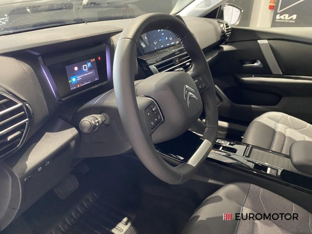 Citroen C4 X nuova a Bari (14)