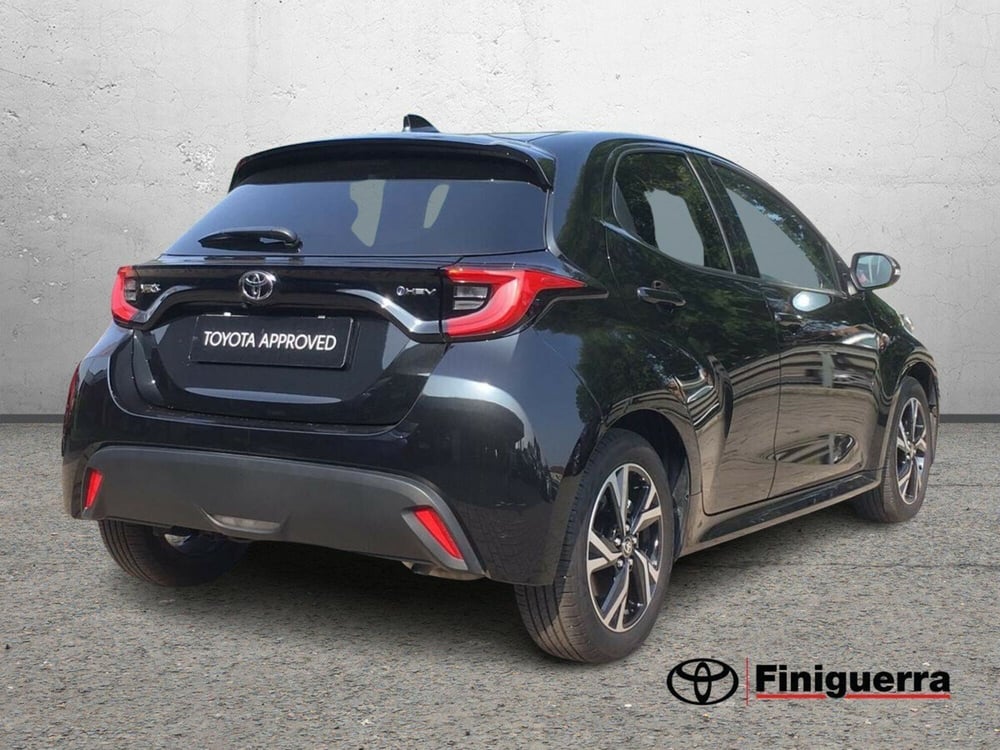 Toyota Yaris usata a Lecco (4)