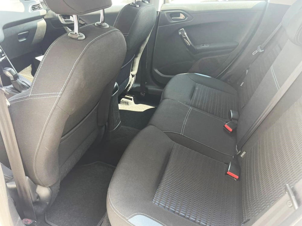 Peugeot 208 usata a Vercelli (10)