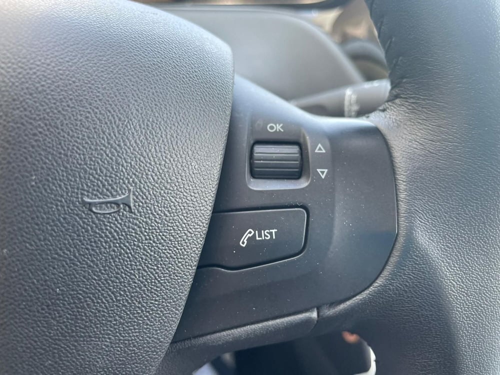 Peugeot 208 usata a Vercelli (19)
