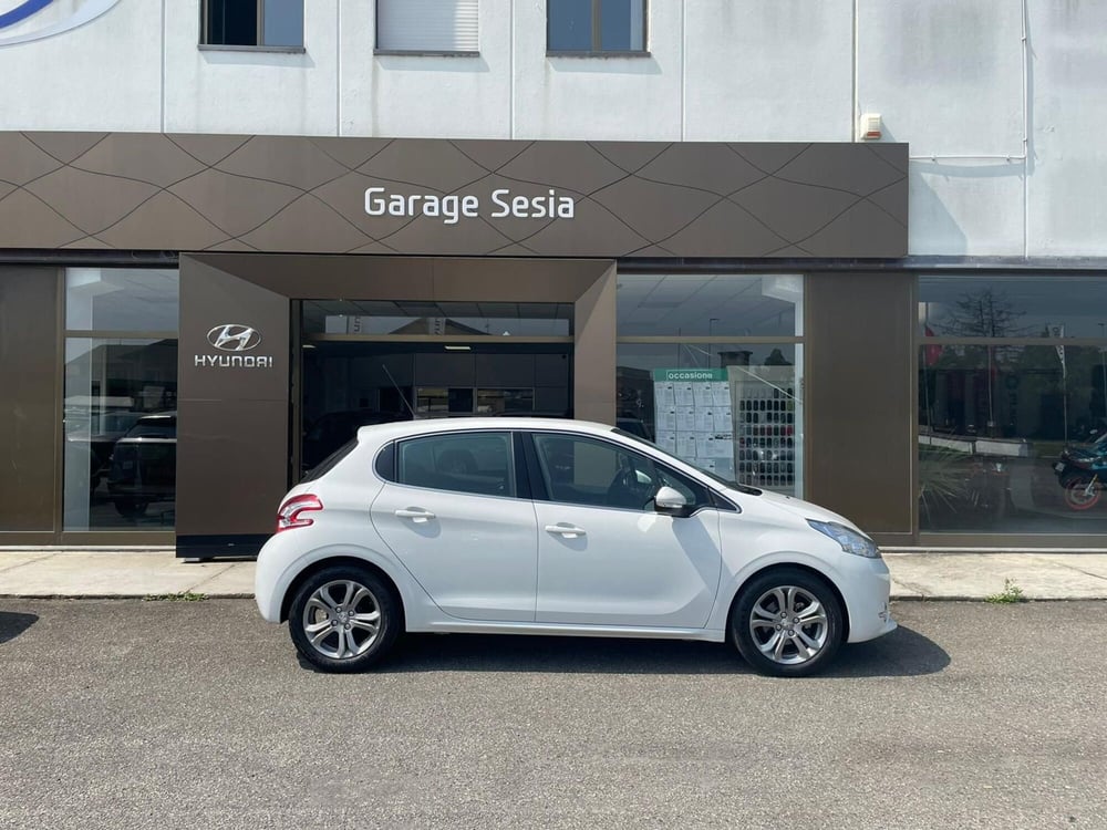 Peugeot 208 usata a Vercelli (8)
