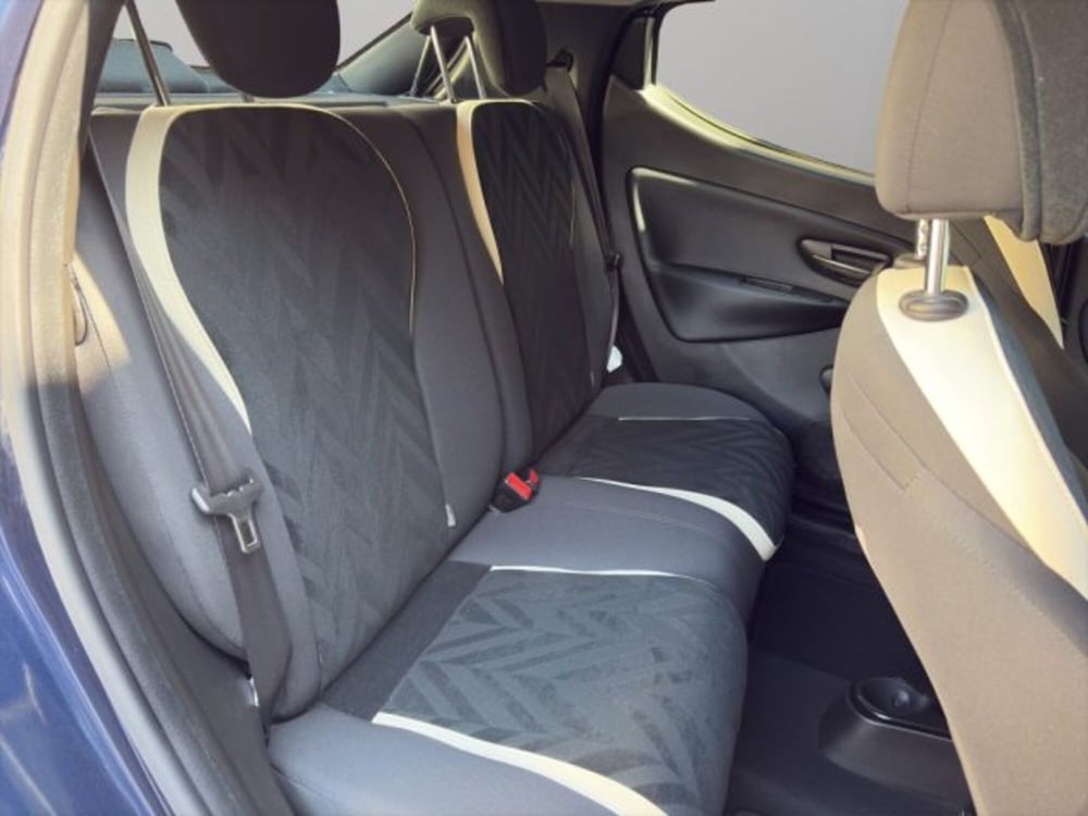 Lancia Ypsilon usata a Perugia (19)