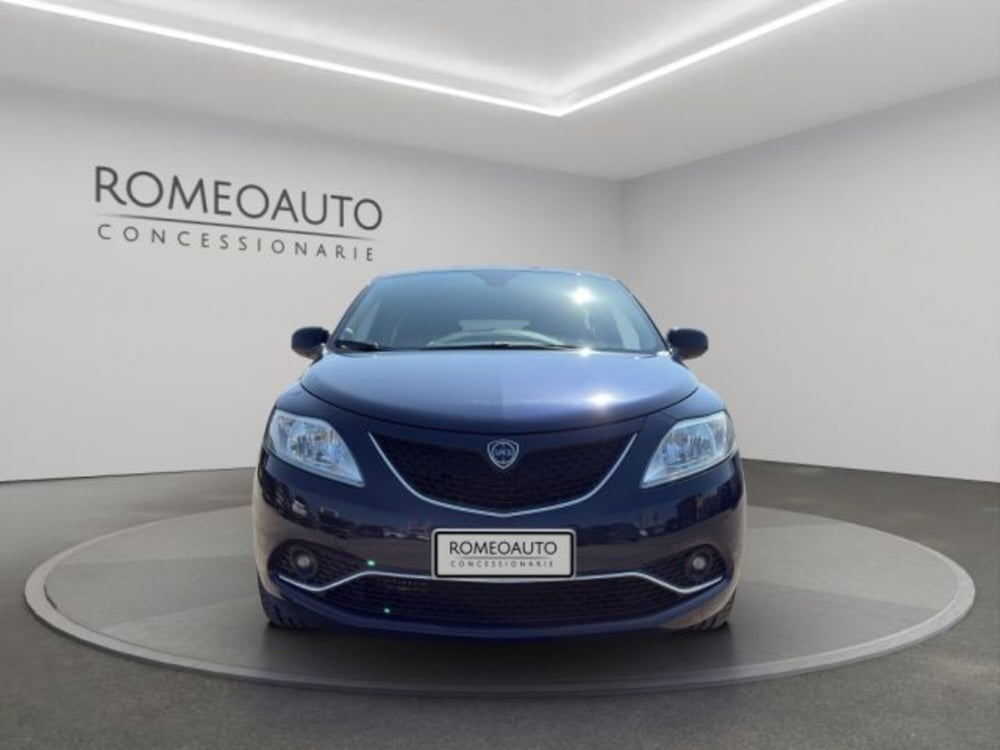 Lancia Ypsilon usata a Perugia (9)