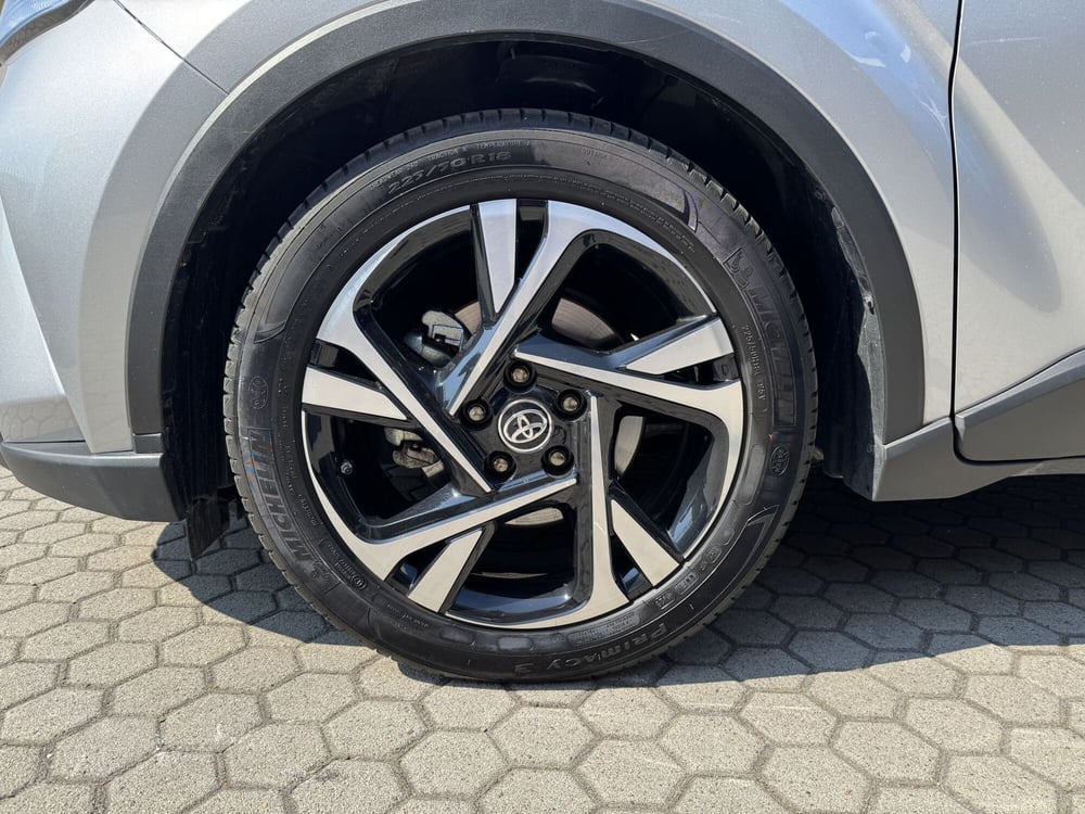 Toyota Toyota C-HR usata a Como (12)