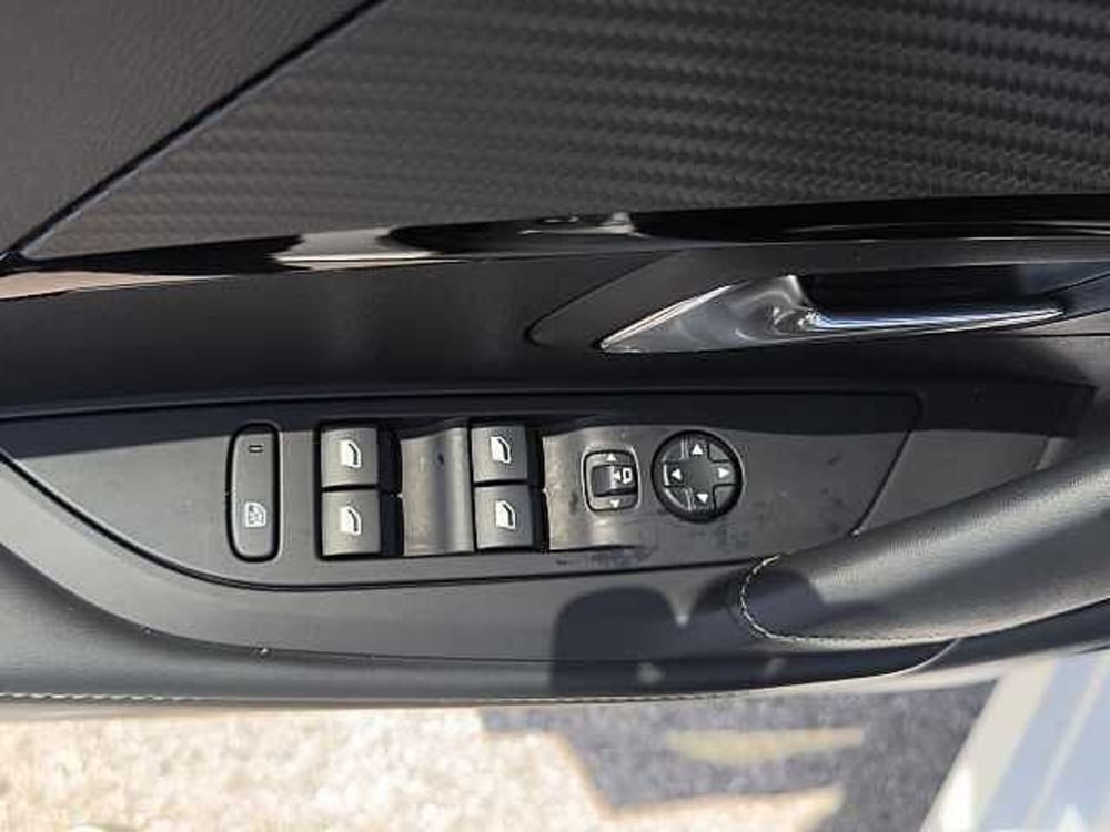 Peugeot 208 usata a Perugia (18)