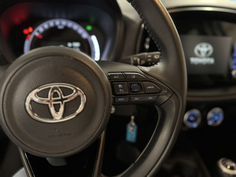 Toyota Aygo X usata a Brescia (10)