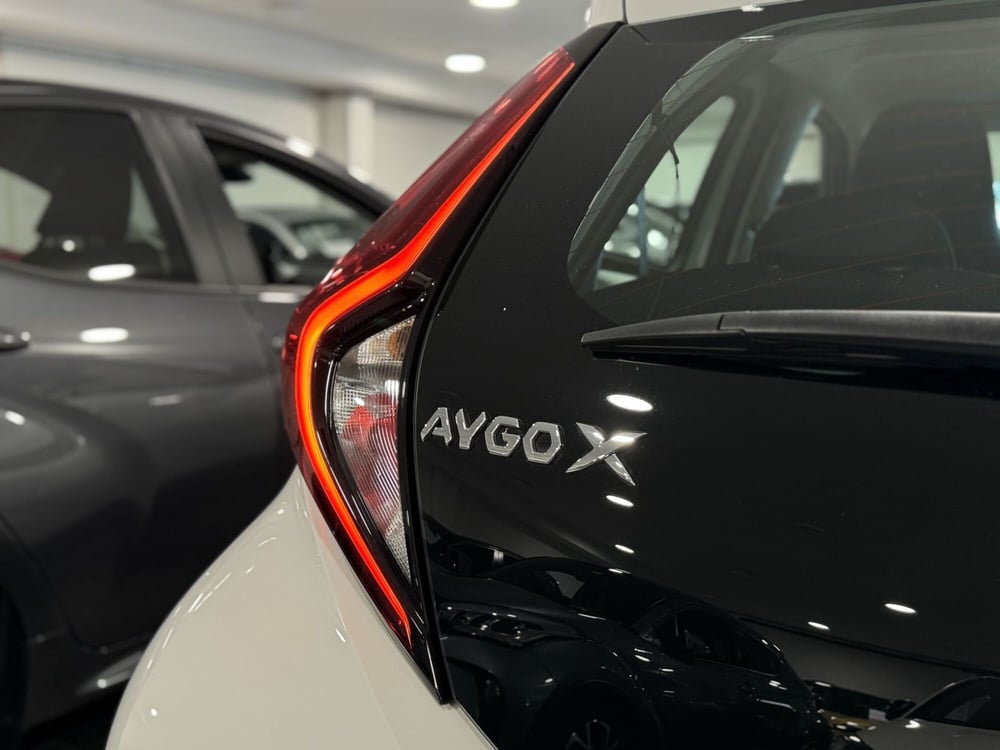 Toyota Aygo X usata a Brescia (7)