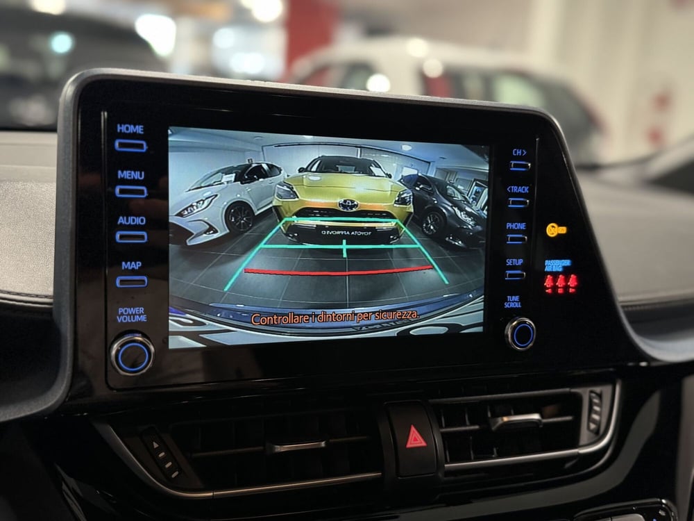 Toyota Toyota C-HR usata a Brescia (12)