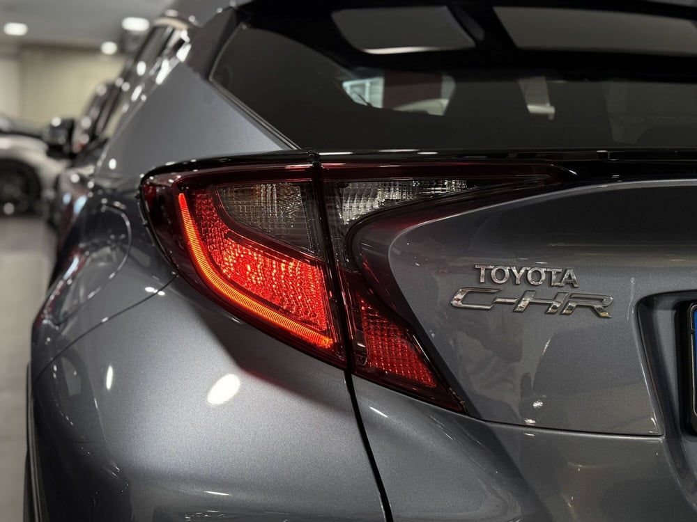 Toyota Toyota C-HR usata a Brescia (6)