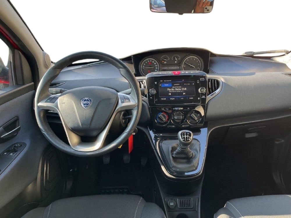 Lancia Ypsilon usata a Torino (11)