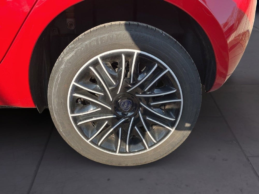 Lancia Ypsilon usata a Torino (7)