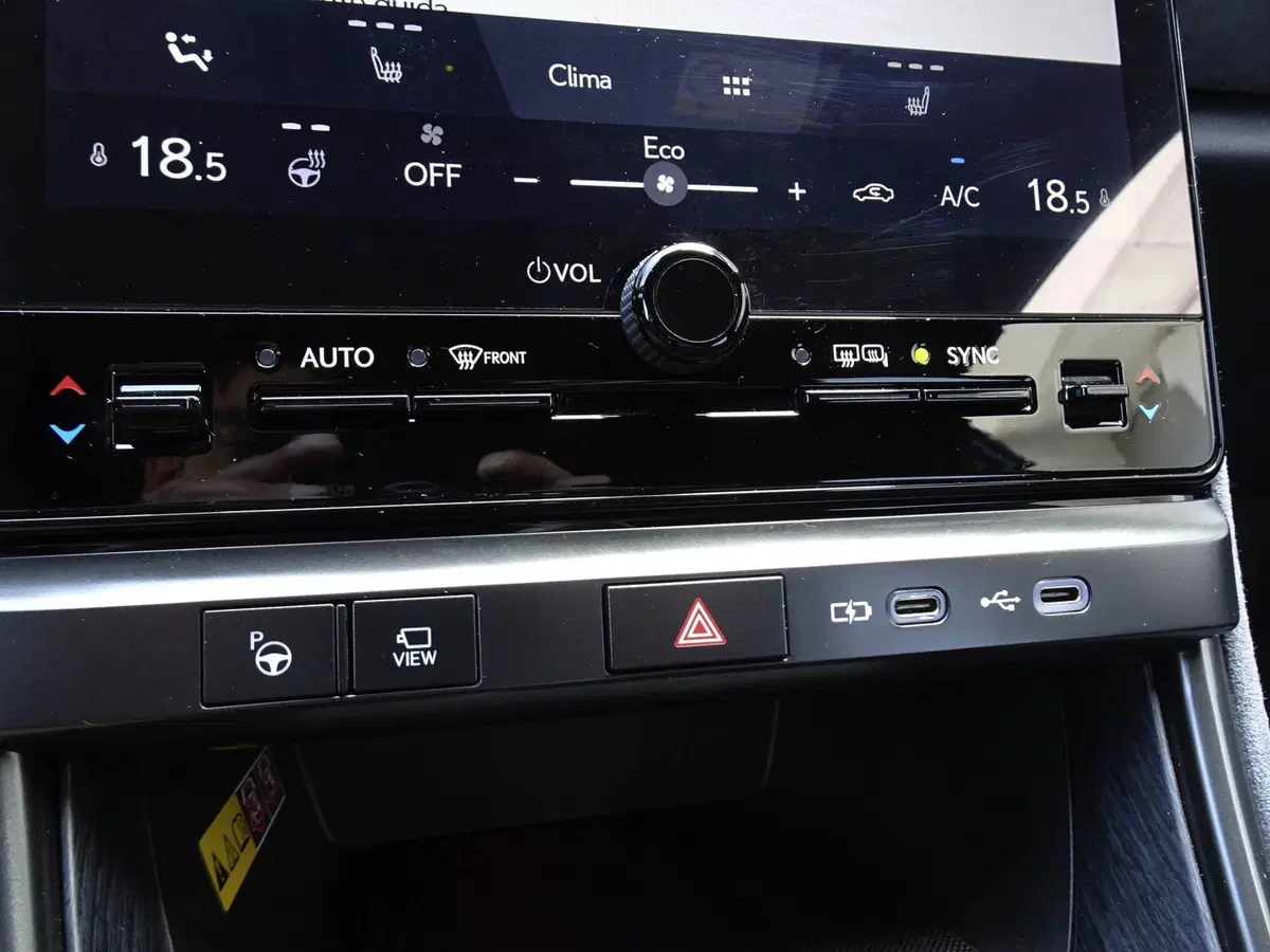 Lexus LBX usata a Treviso (19)