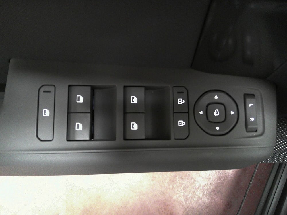 Kia EV3 usata a Treviso (17)