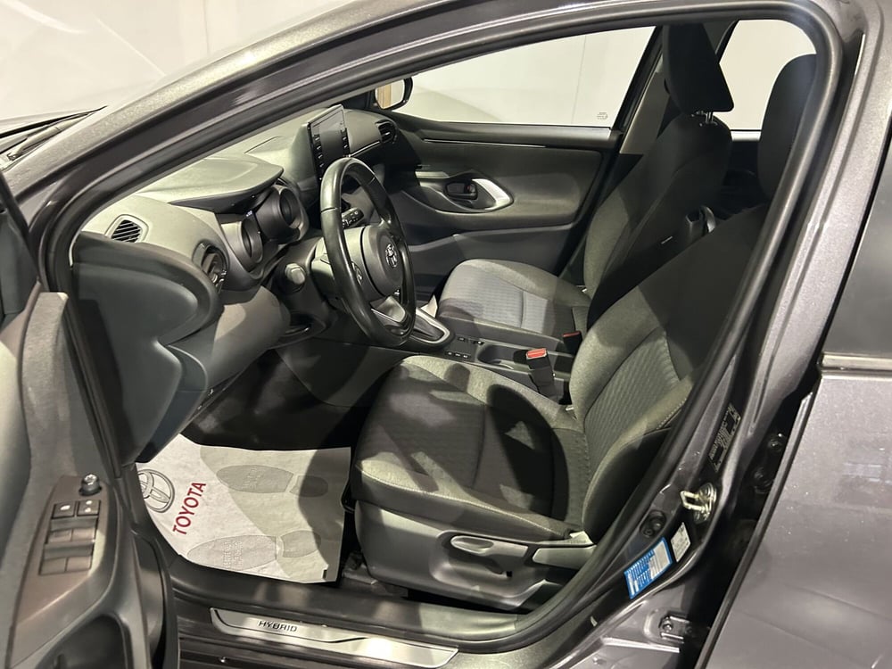 Toyota Yaris usata a Milano (13)