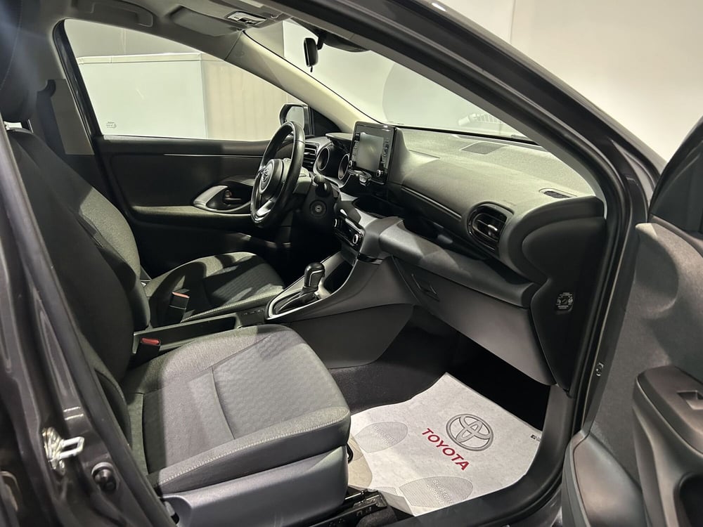 Toyota Yaris usata a Milano (7)